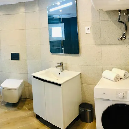 101 - Beachside Renovated 1br W Private Garden كامبريلس